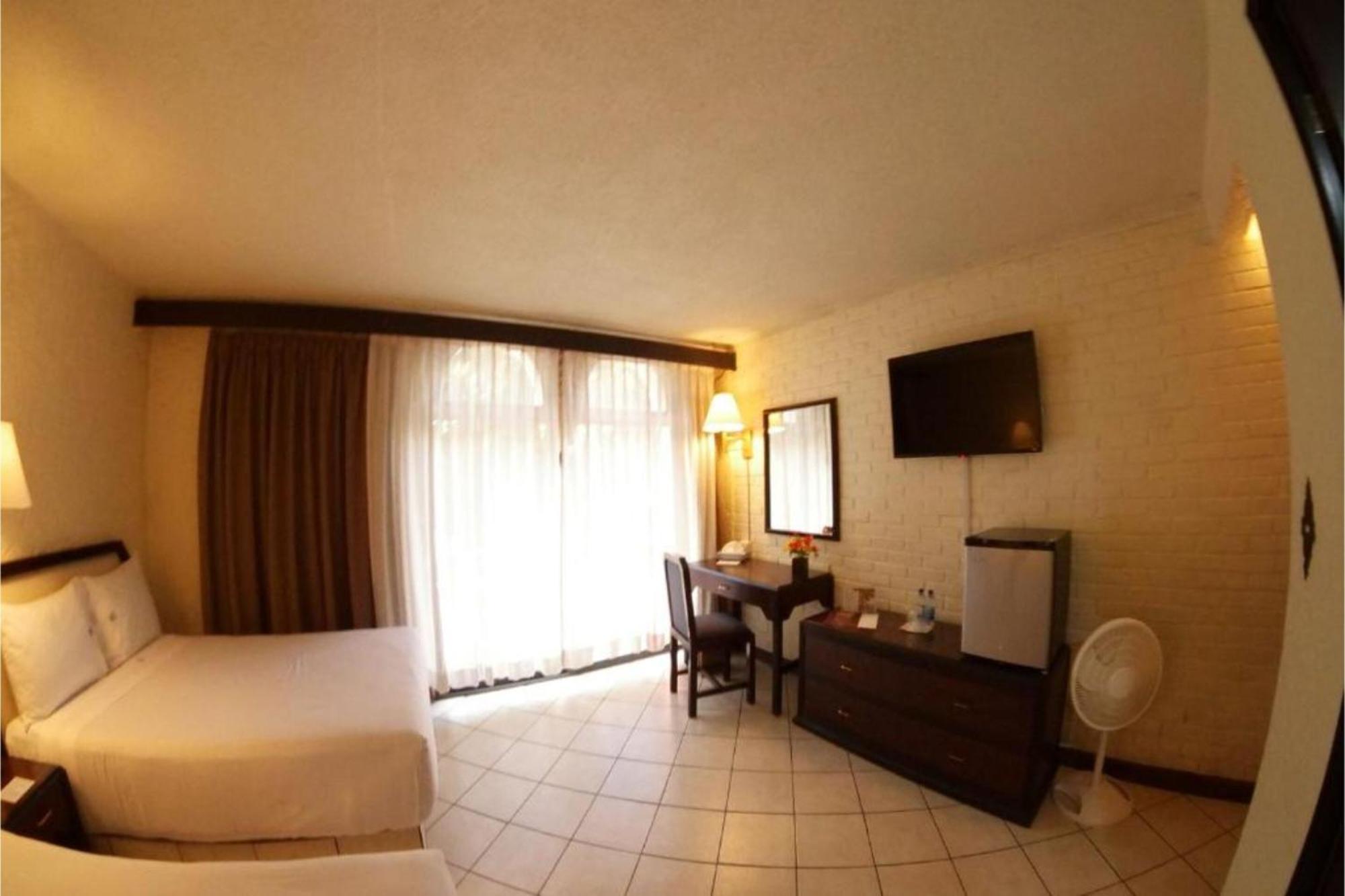 Collection O Hotel Del Portal, Puebla Bagian luar foto